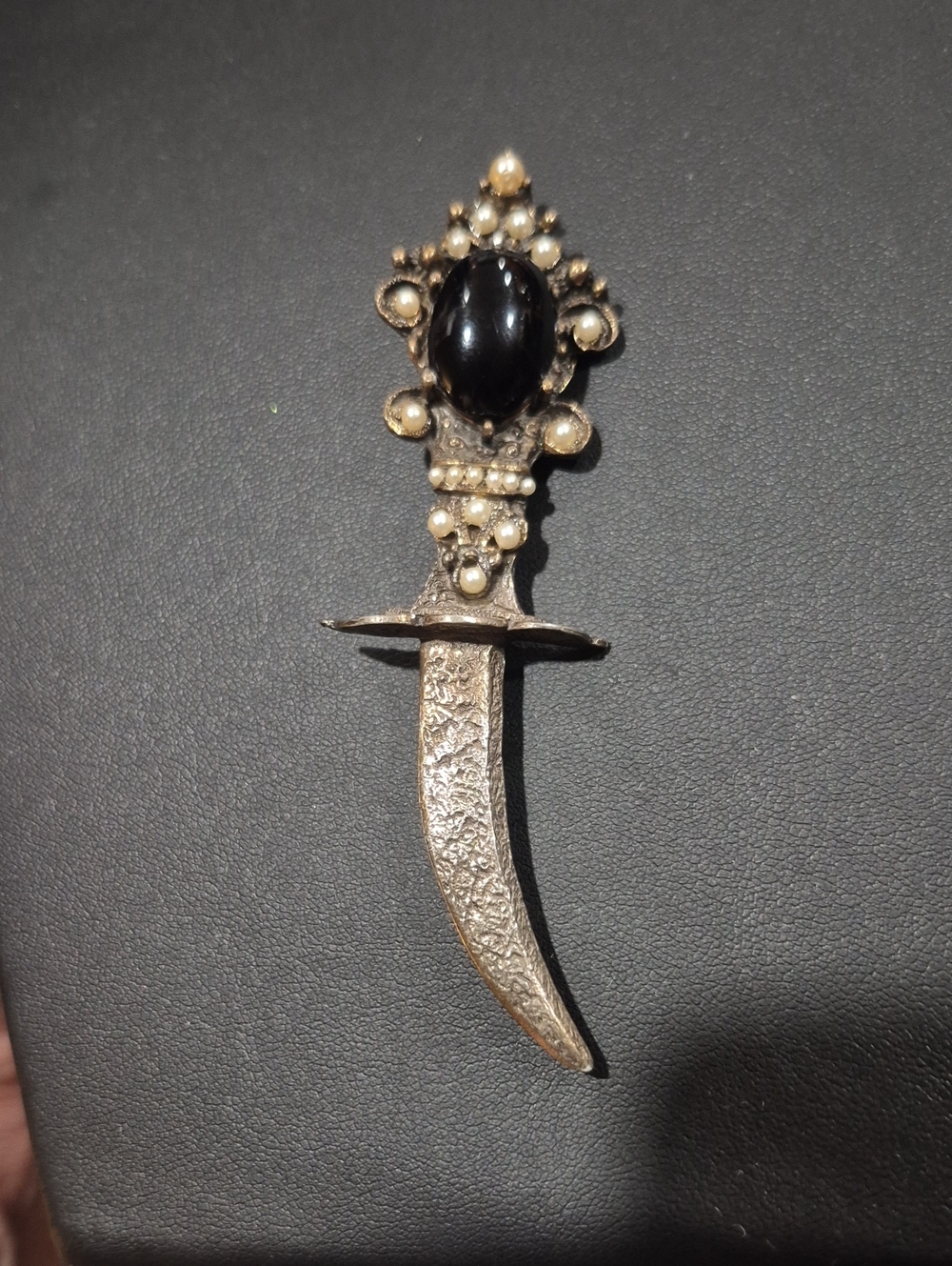 HOBE Vintage Dagger Sword Brooch Black Onyx and Pearls Super Rare